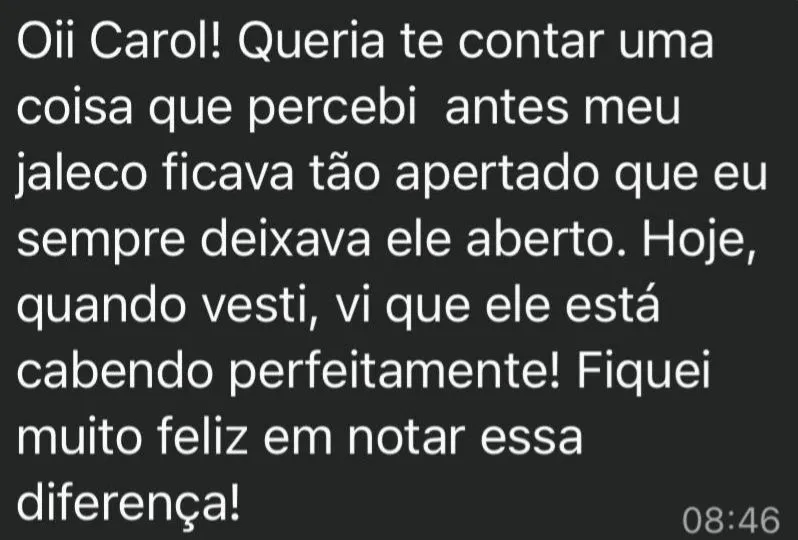 Conversa no WhatsApp: paciente conta que o jaleco, antes apertado, voltou a caber perfeitamente.